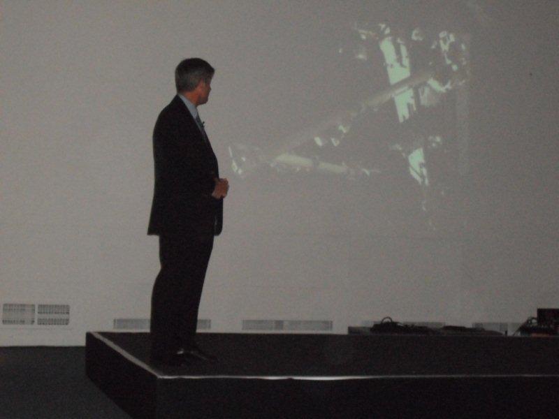 STS-119 Meeting 2009 32